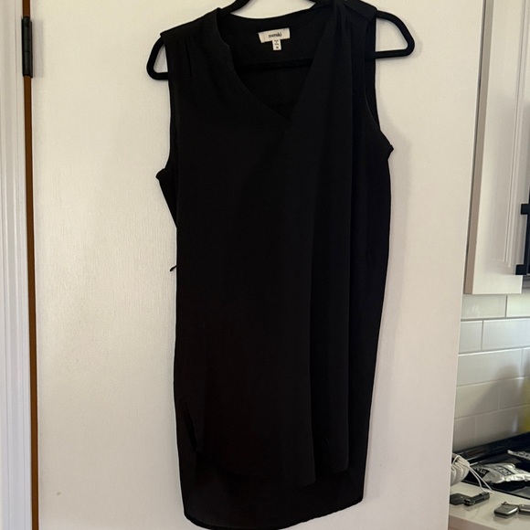 Meraki Black Sleeveless Midi Dress - Picture 1 of 4